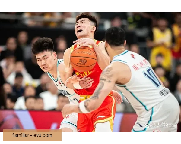 CBA常规赛激烈对决辽宁队险胜广州队收获关键胜利