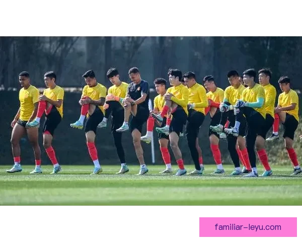 中国足球队迎战日本队前瞻：全力争胜备战亚洲杯 期待打破历史不胜纪录