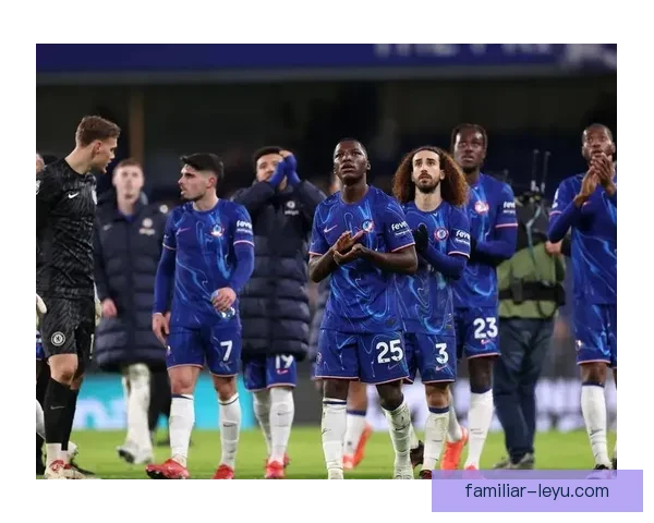 欧冠激战引爆足坛豪门对决球星表现引发热议与争议不断升温态势中