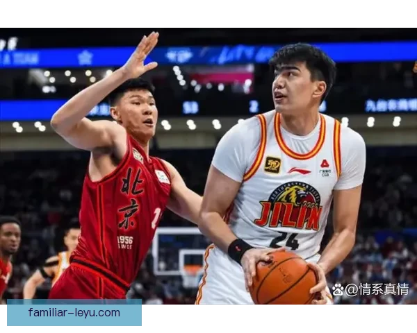 CBA季后赛激战正酣各队全力争夺总冠军荣誉